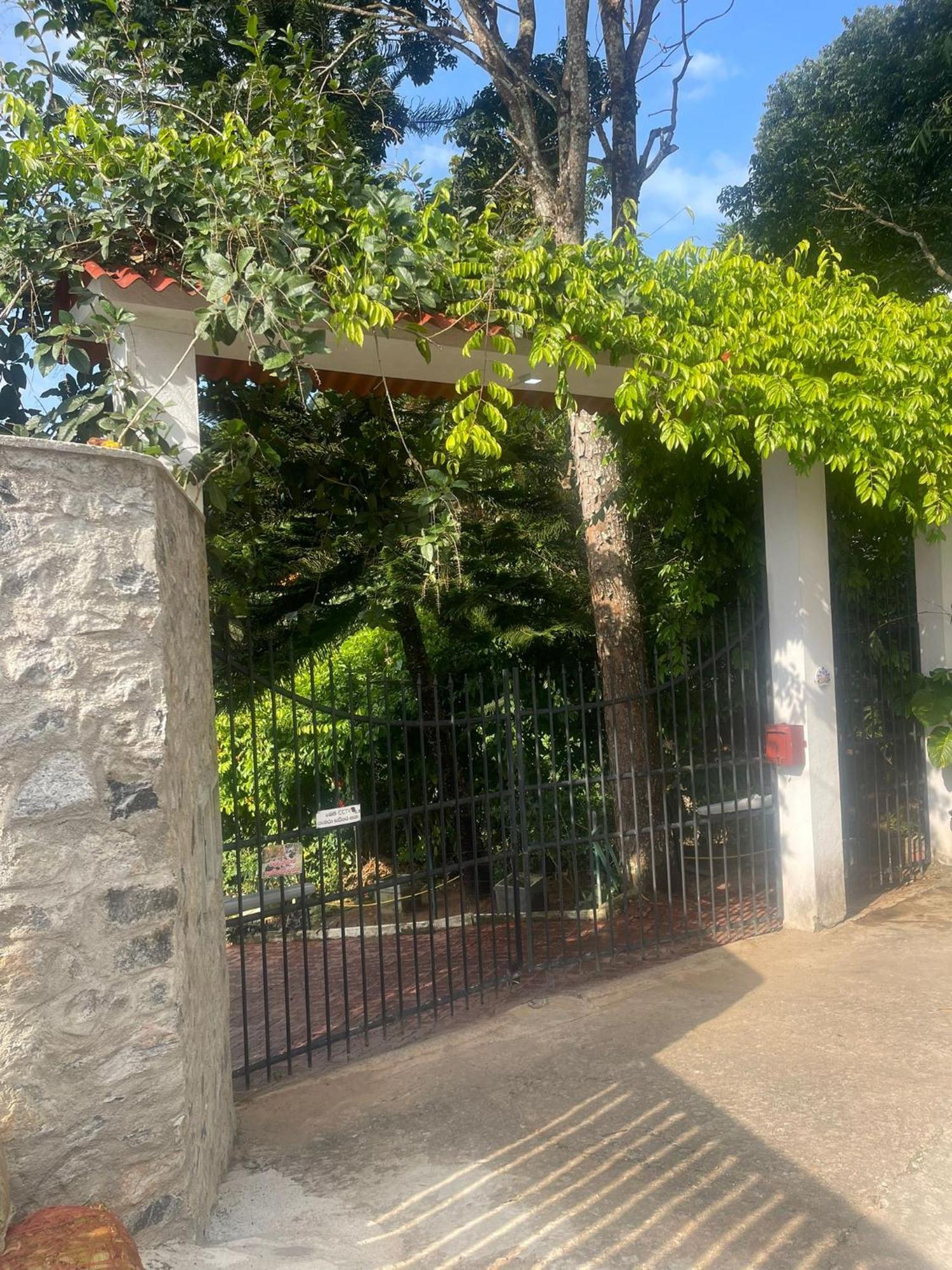 Lotus Villa Kandy Peradeniya Luaran gambar